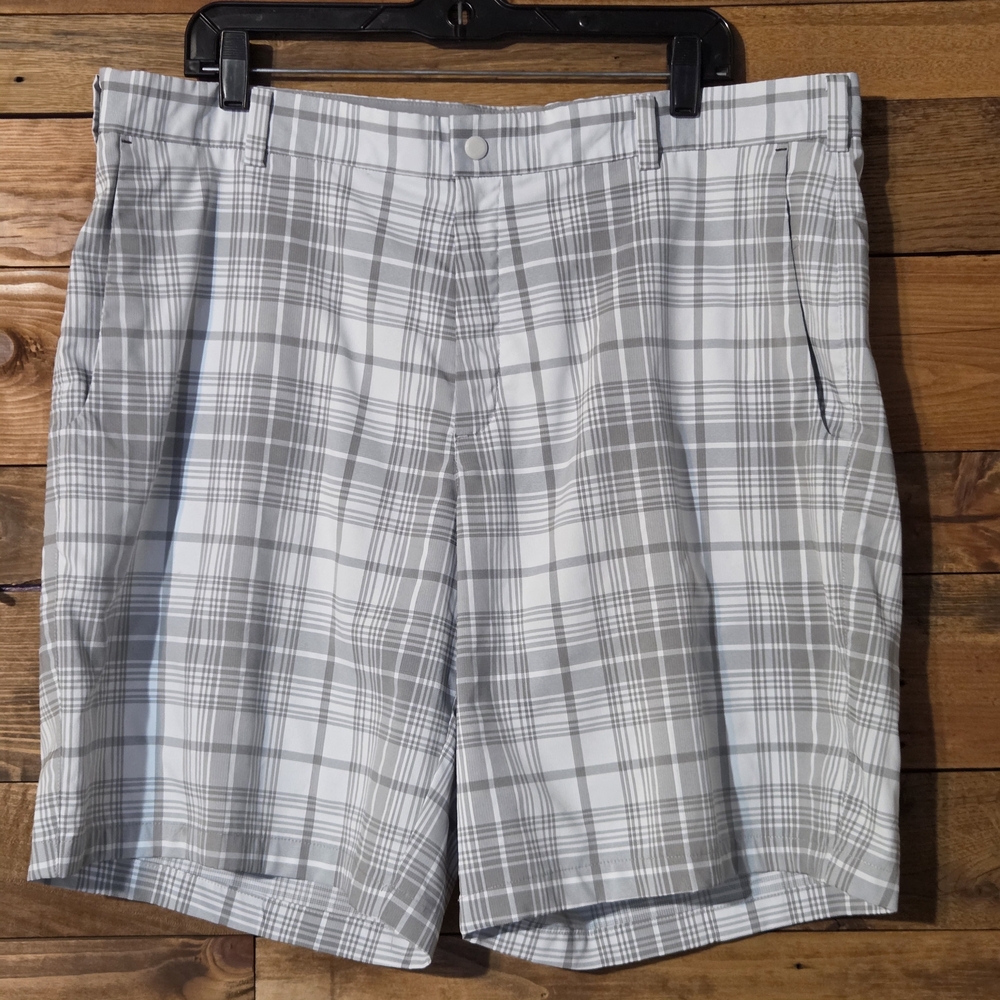 Men's Nike Golf Gray Plaid Performance Shorts 38 (9 Inseam) Activewear